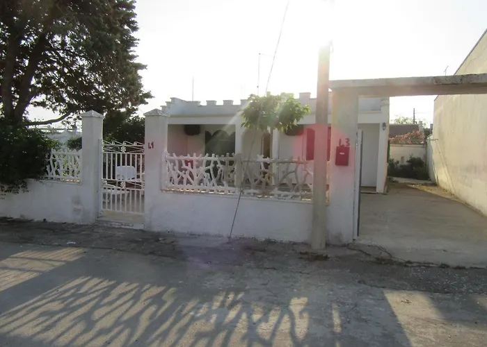 펜션 Sofia - A 400m By Cala Salento